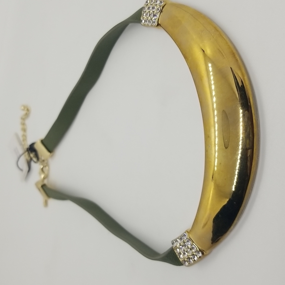 WHBM Elegant Gold-Toned Leather Strap Choker Necklace‎